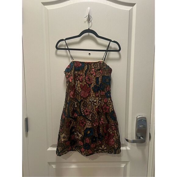 Elliatt Sweetness Dress in Strapless Sequin Minidress size S NWT$355 - Picture 5 of 8